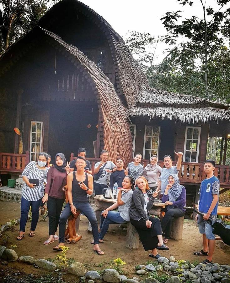 Etalauser Jungle Gate Ecoresort Букит-Лаванг Экстерьер фото